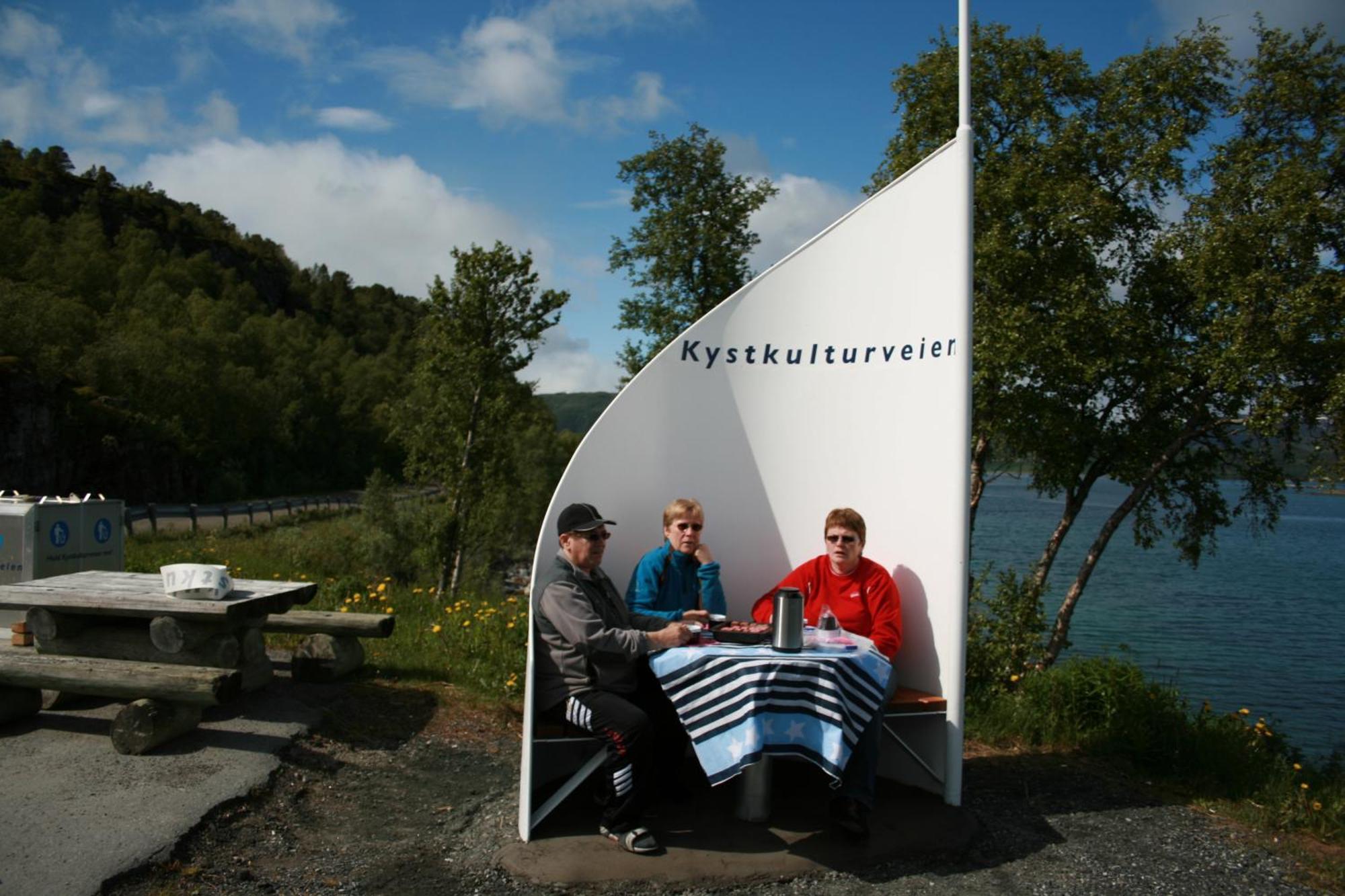 Tjeldsundbrua Hotel Skanland Exterior photo